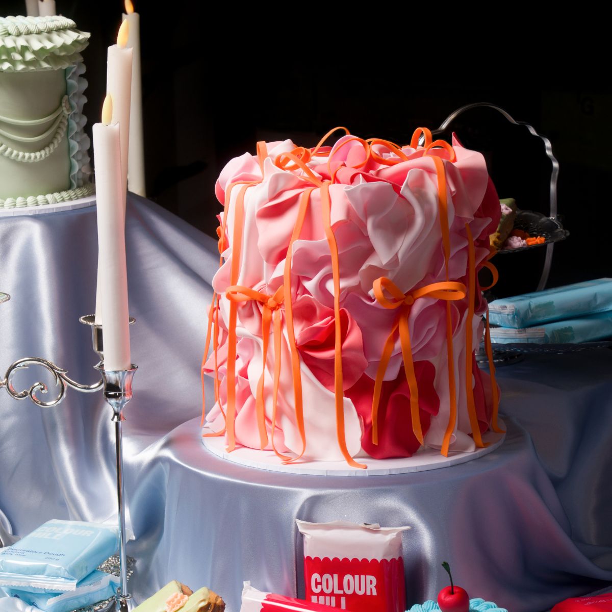 Colour Mill Sugar Paste Decorators Dough Red 1kg