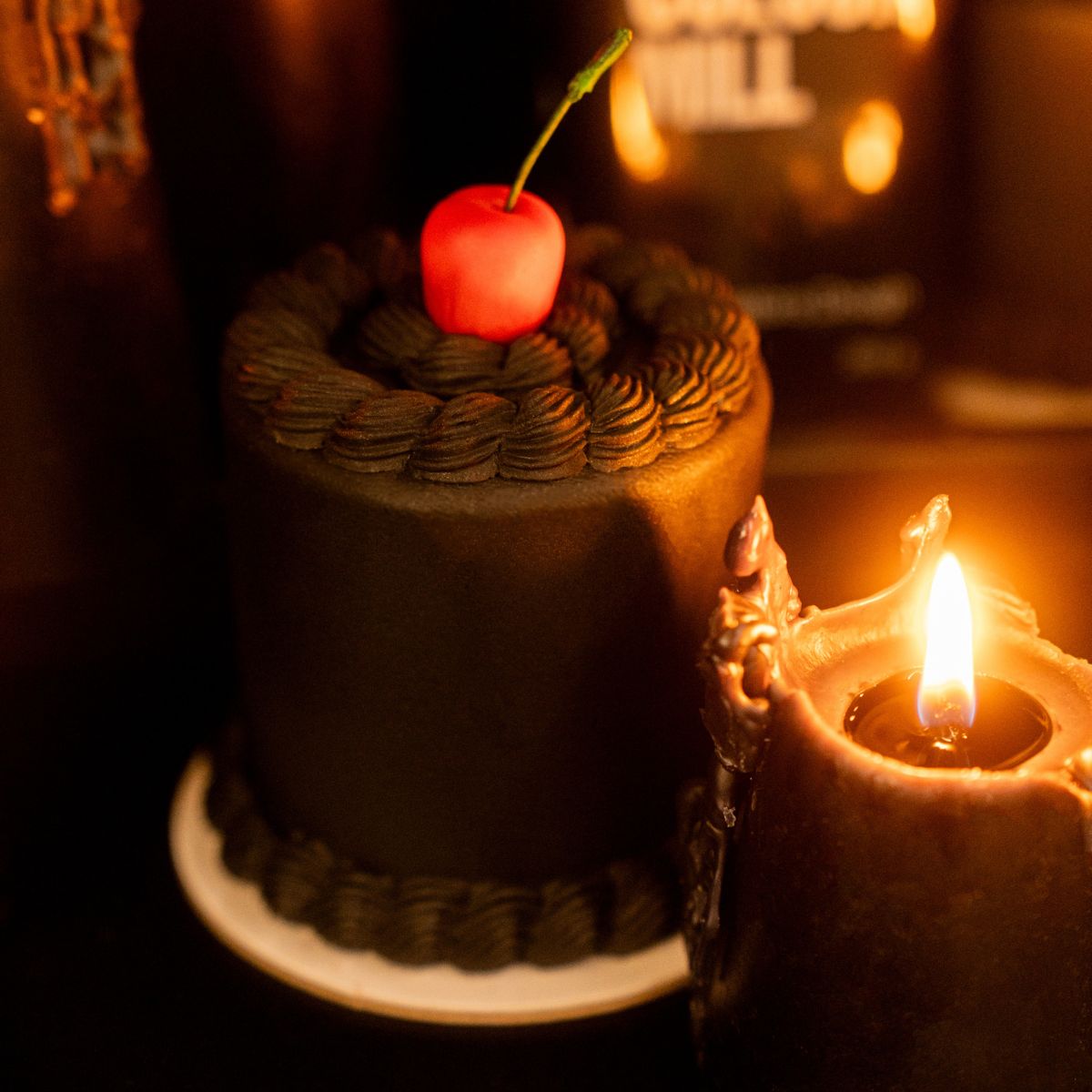 Colour Mill Sugar Paste Decorators Dough Black 250g