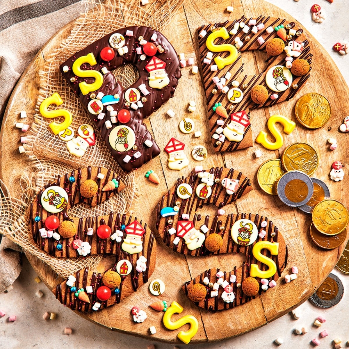 FunCakes Chocolate Decorations Saint Nicolas pk/12