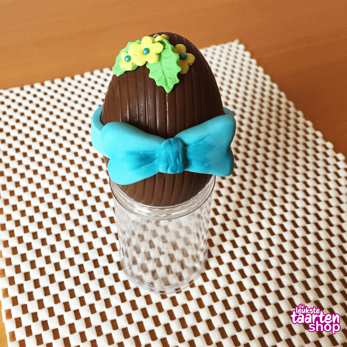 Easter bunny cake topper