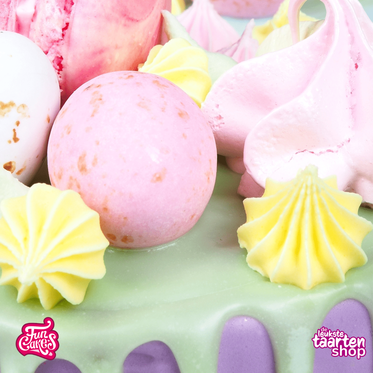 Happy mini drip cakes