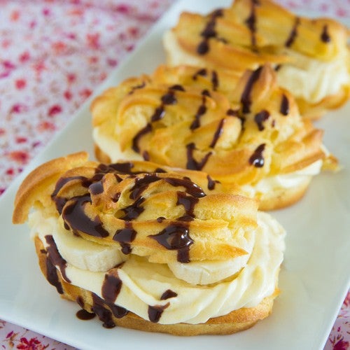 Banana eclairs
