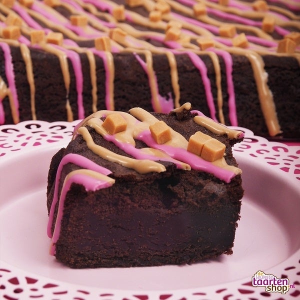 Brownie with Raspberry & Toffee