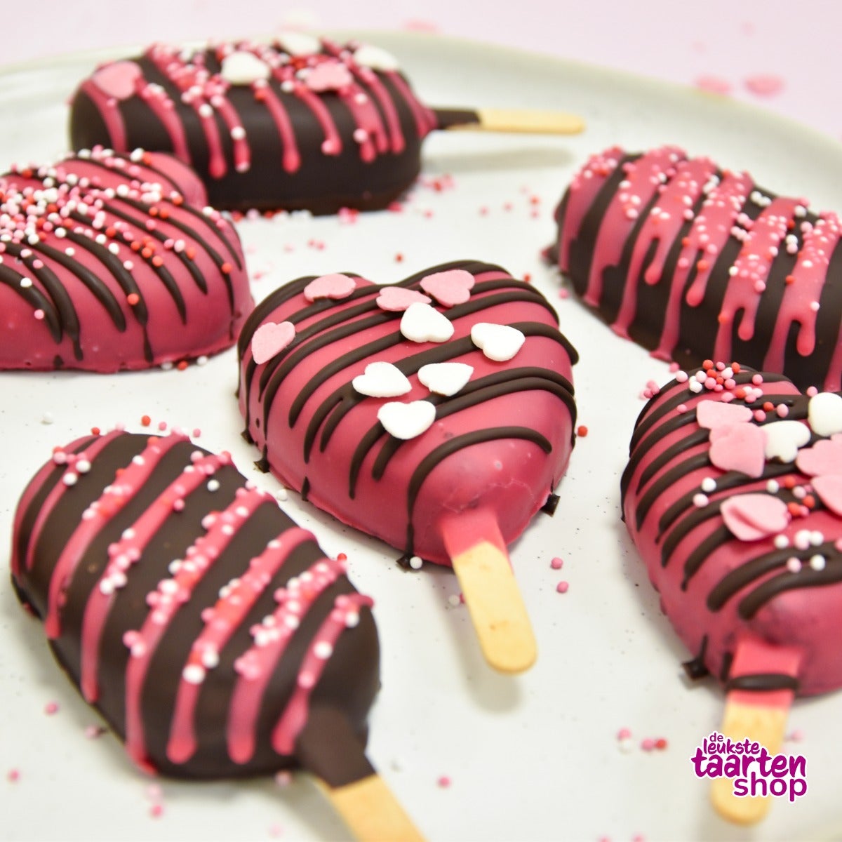 Chocolate Cakesicles Valentine