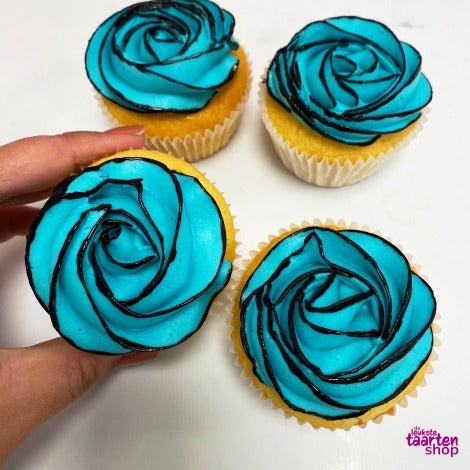Cartoon Rose Cupcakes