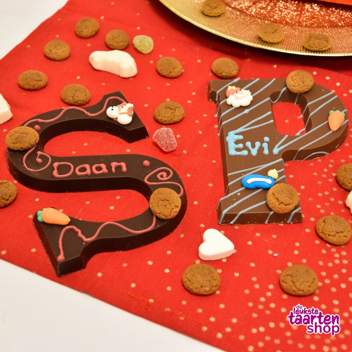 Decorating Saint Nicholas Chocolate letters