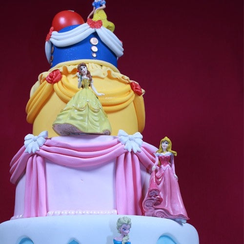 Disney princesses cake