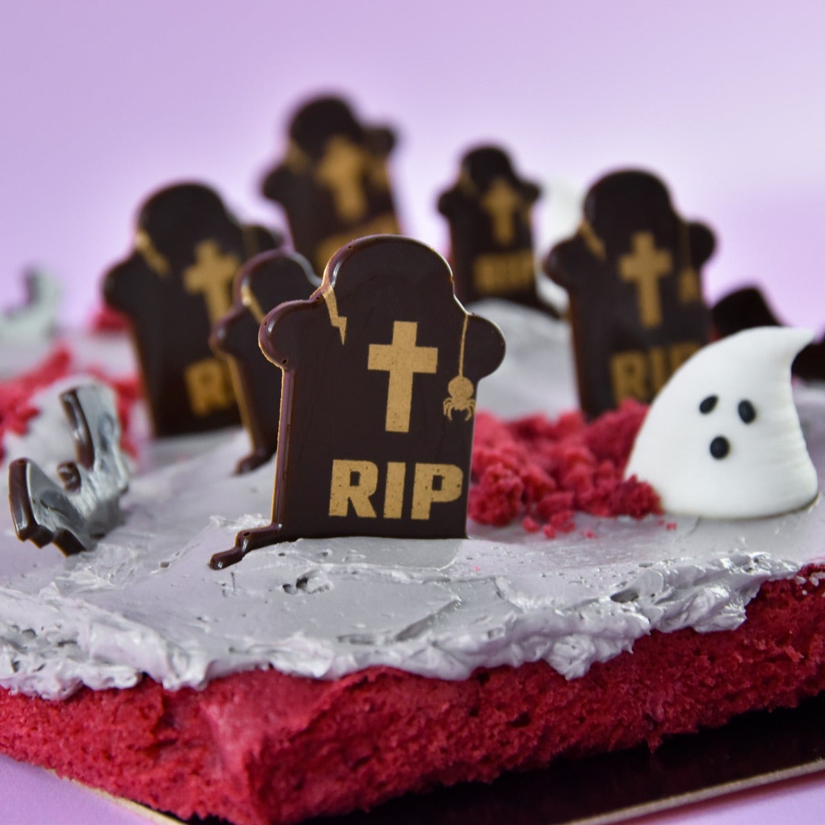 Halloween Kerkhof Sheet Cake
