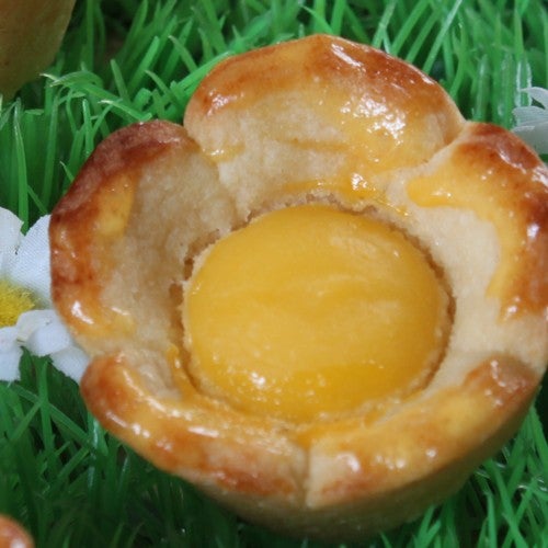 Filled flower cookies