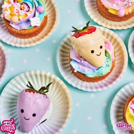 Kawaii Strawberries with Chocolate