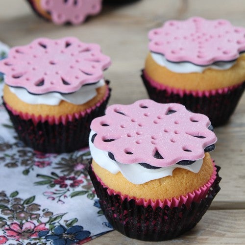 Lace cupcakes