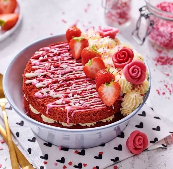 Love Cake Bowl