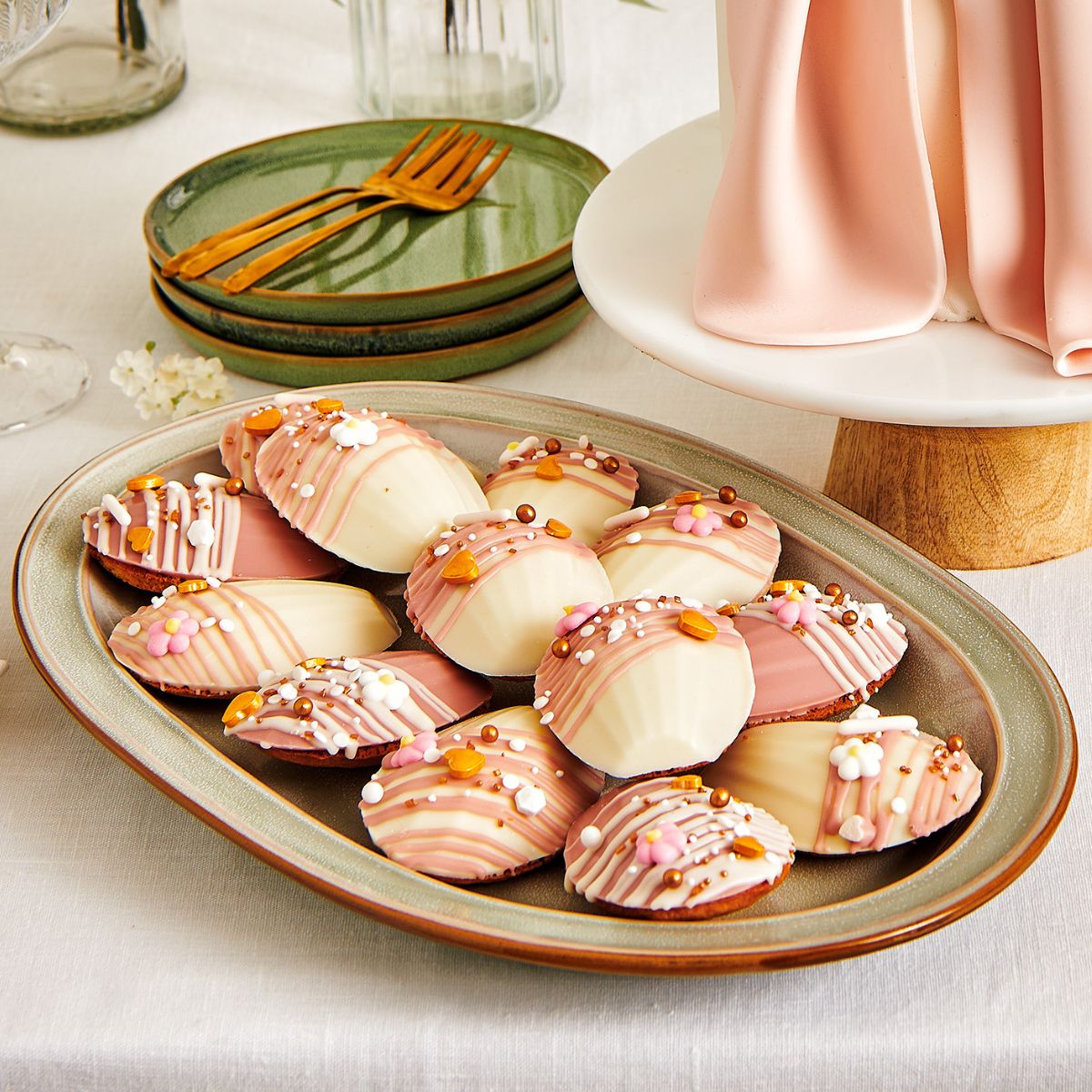 Madeleines with Deco Melts