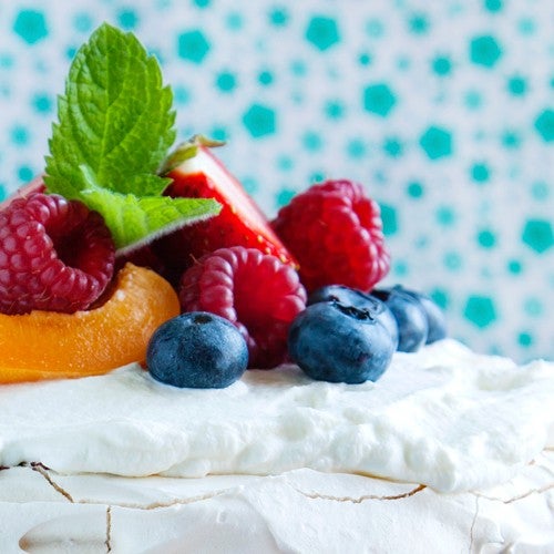 Meringue cake