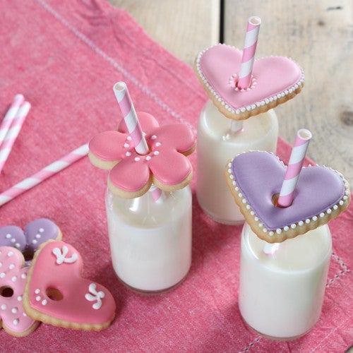 Milk with cookies