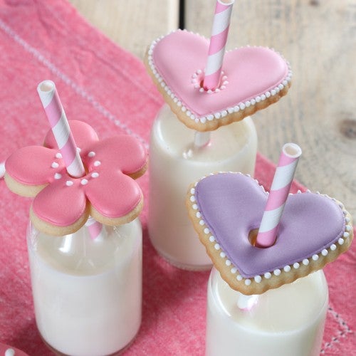 Milk with cookies