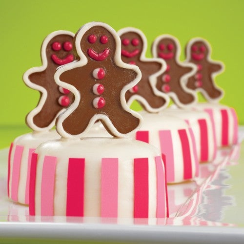 Mini gingerbread boy cakes