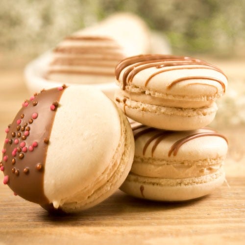 Caramel macarons