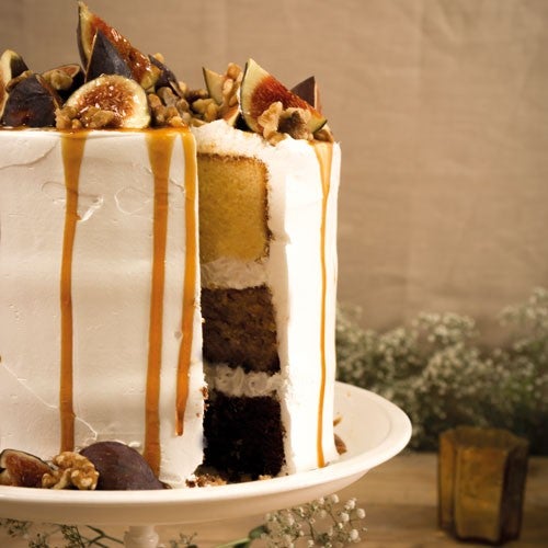 Delicious fig cake with walnuts