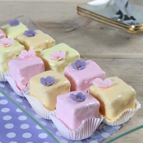 Petit fours