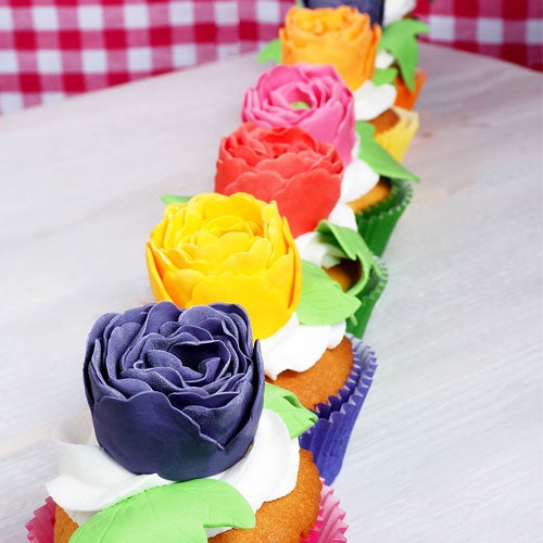 Ranunculus cupcakes
