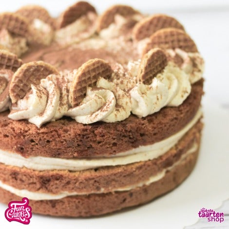 Caramel cake with hazelnut bavarois