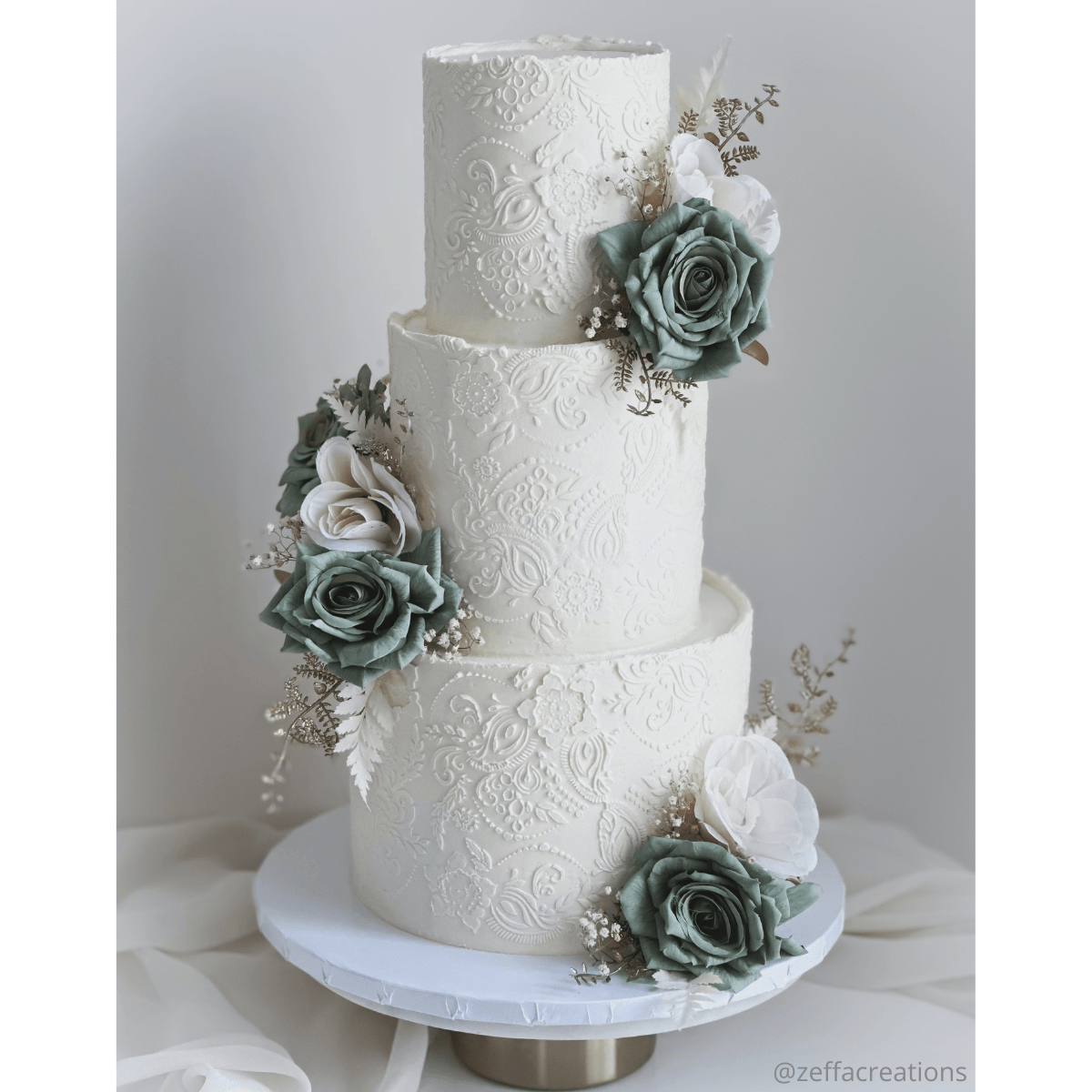 Wedding cake with lace