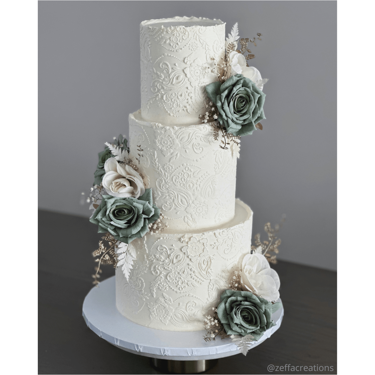 Wedding cake with lace