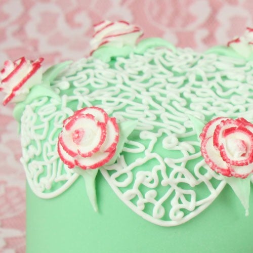 Cake with Roses