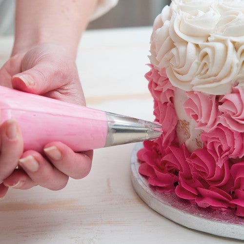 Cake with rosettes for Mother's Day