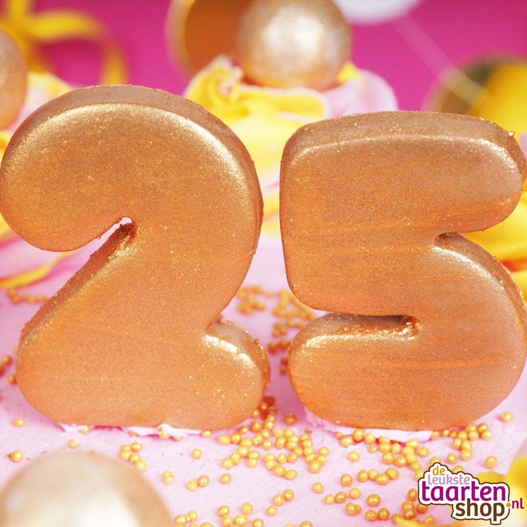 Recept: 25ste Verjaardagstaart met strepen