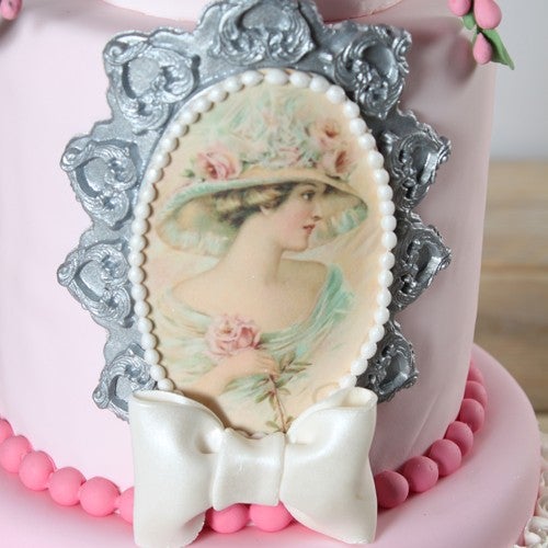Sweet Table Cake