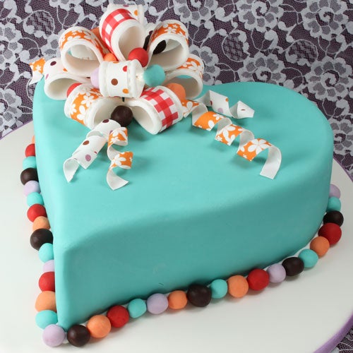 Cake with bow