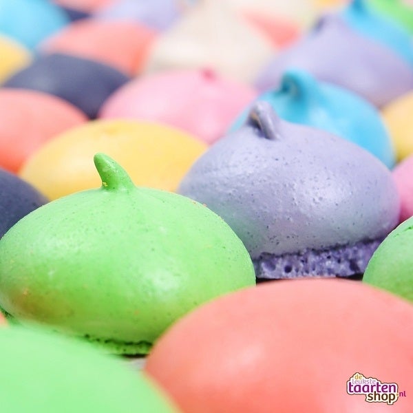 Recipe Rainbow Meringue Kisses