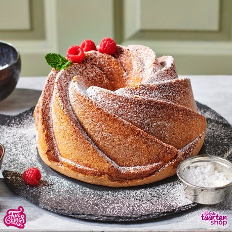 Victoria Sponge Bundt Cake with Icing Sugar
