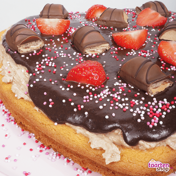 Recept Kinder Bueno Chocolade Slof Taart in Hartvorm