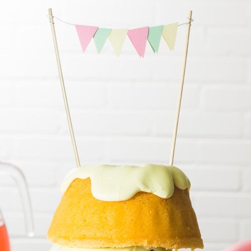 Cheerful fluted cakes