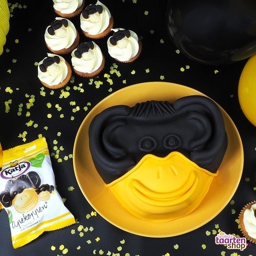 Monkey face cake