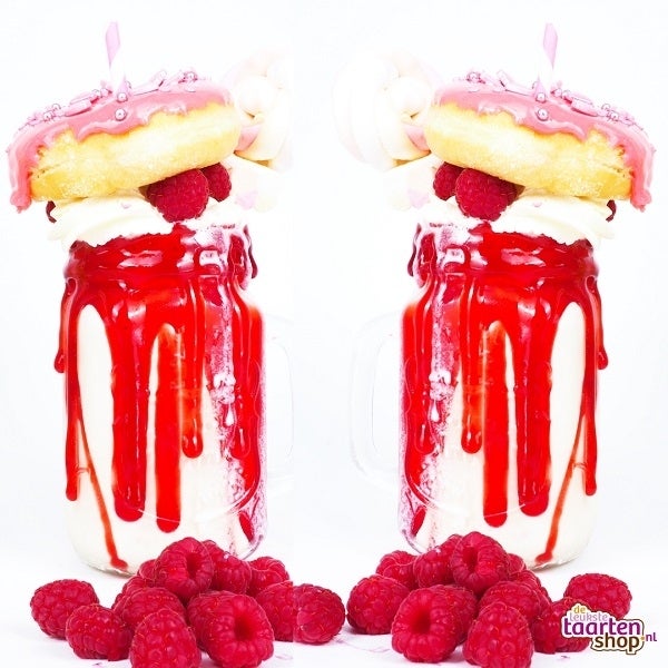 Raspberry Freakshake