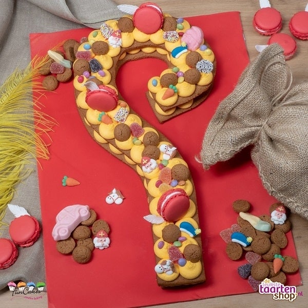 Saint Nicholas cookie cake