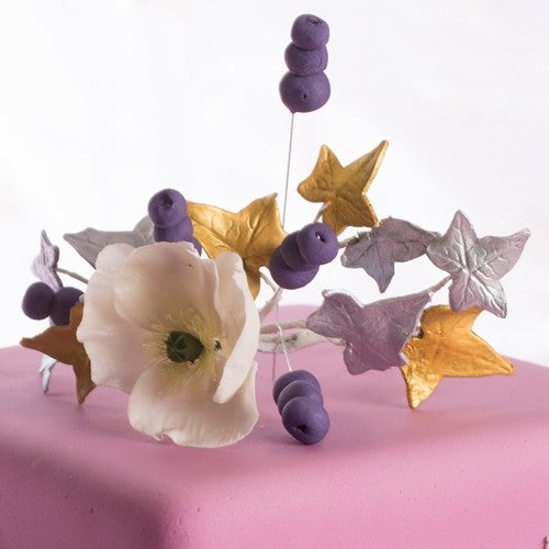 Winter cake with flowers