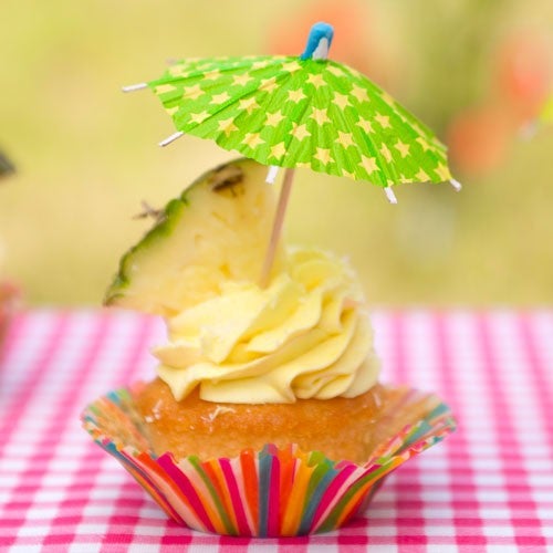 Piña colada cupcakes