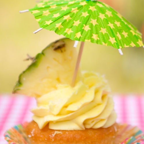 Piña colada cupcakes