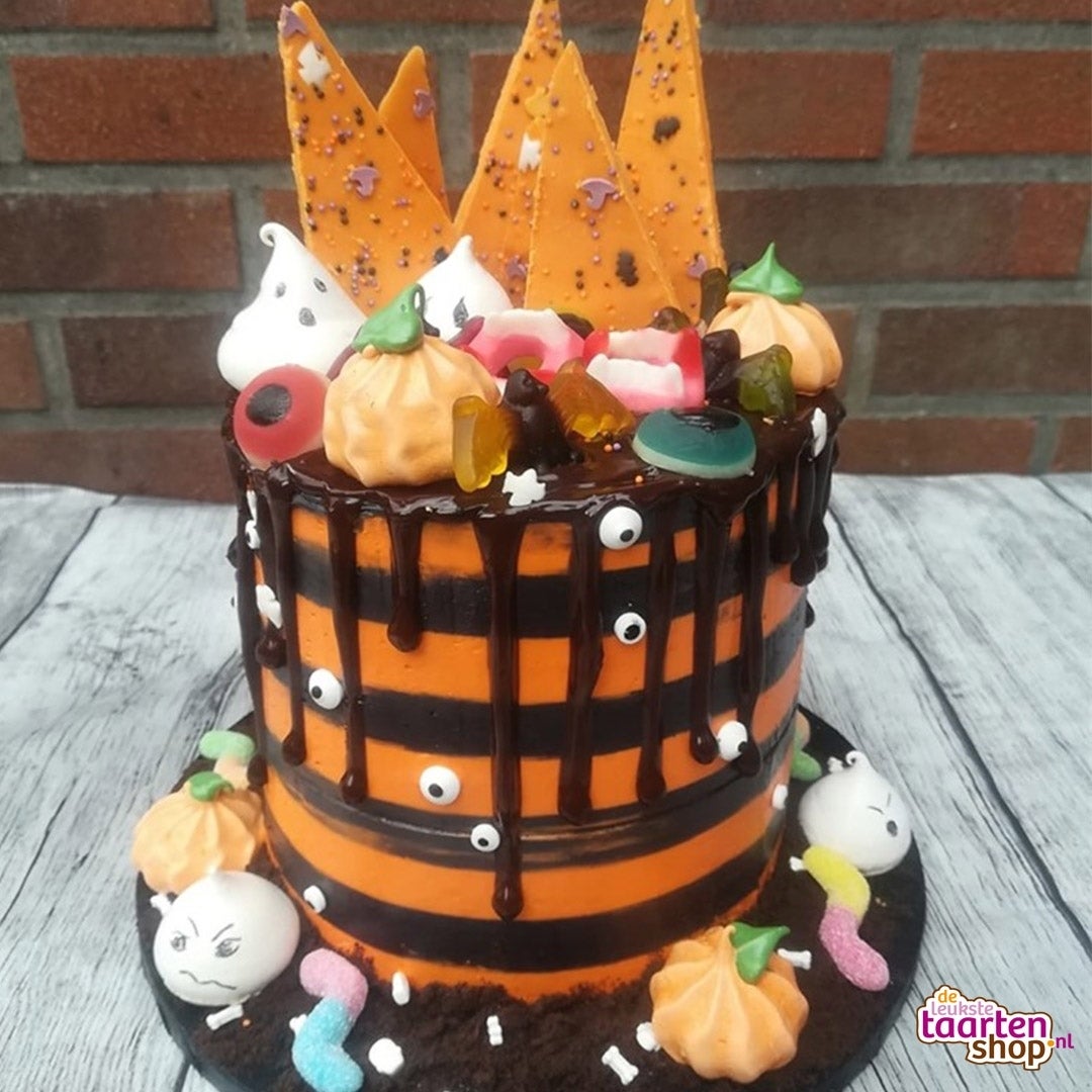 Halloween Drip Cake