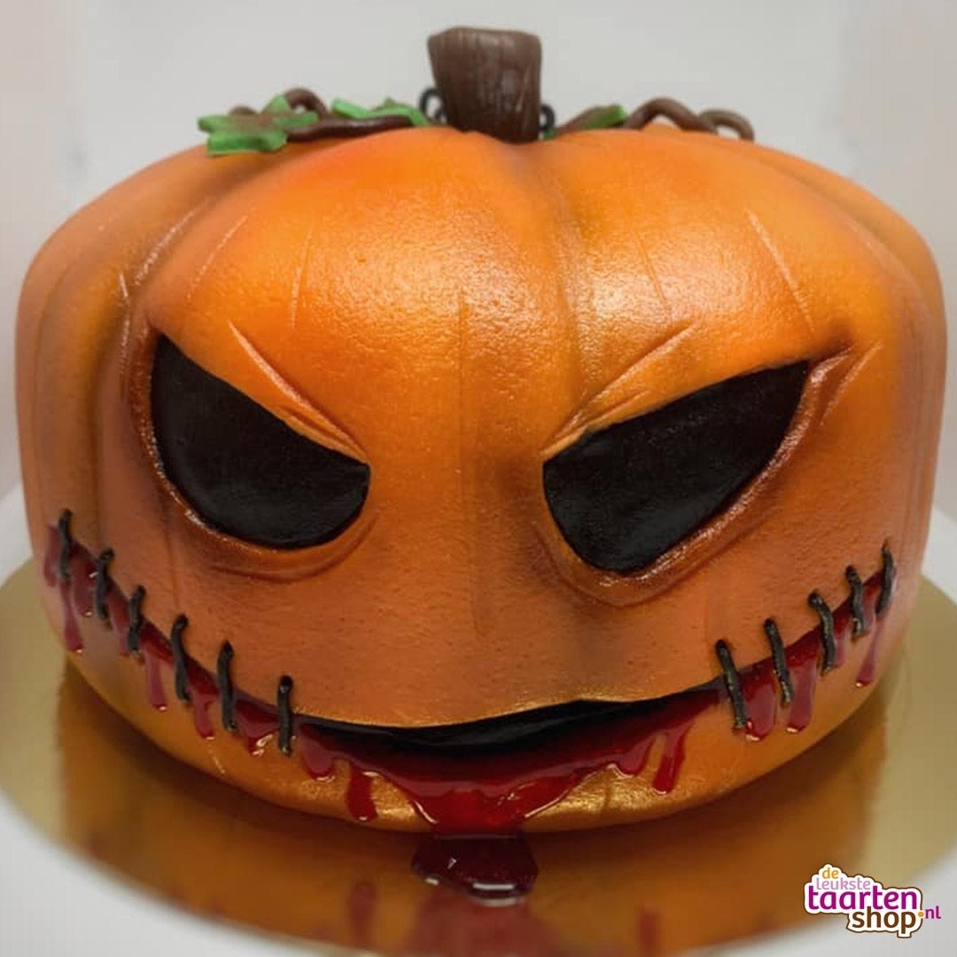 Halloween Pumpkin Cake
