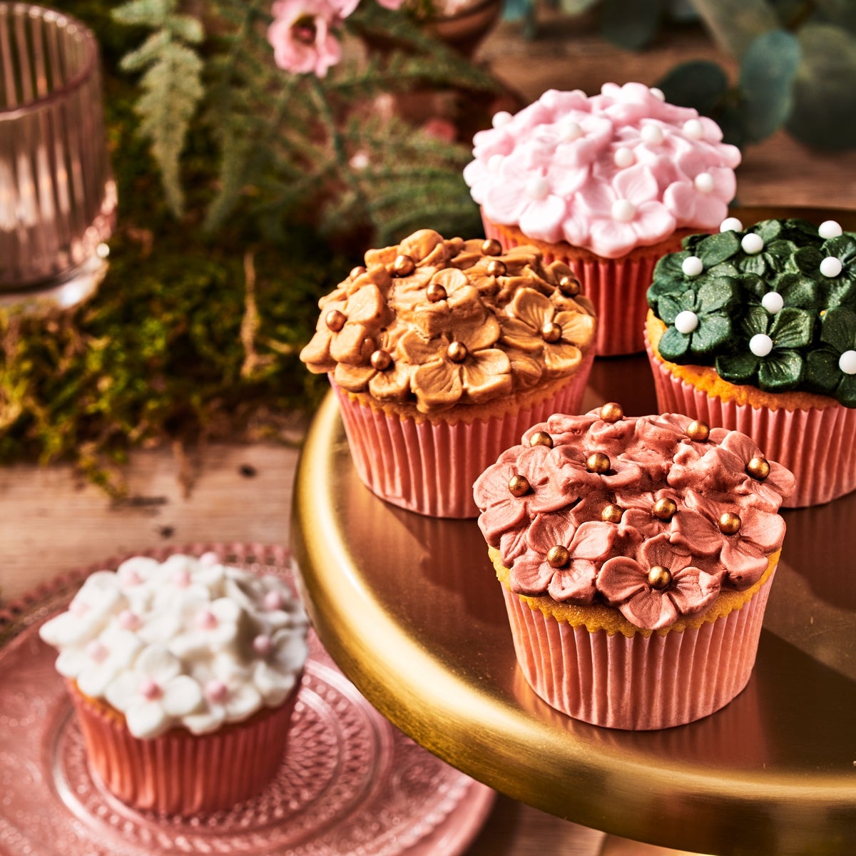 FunCakes Fondant Shimmering Rose 250g