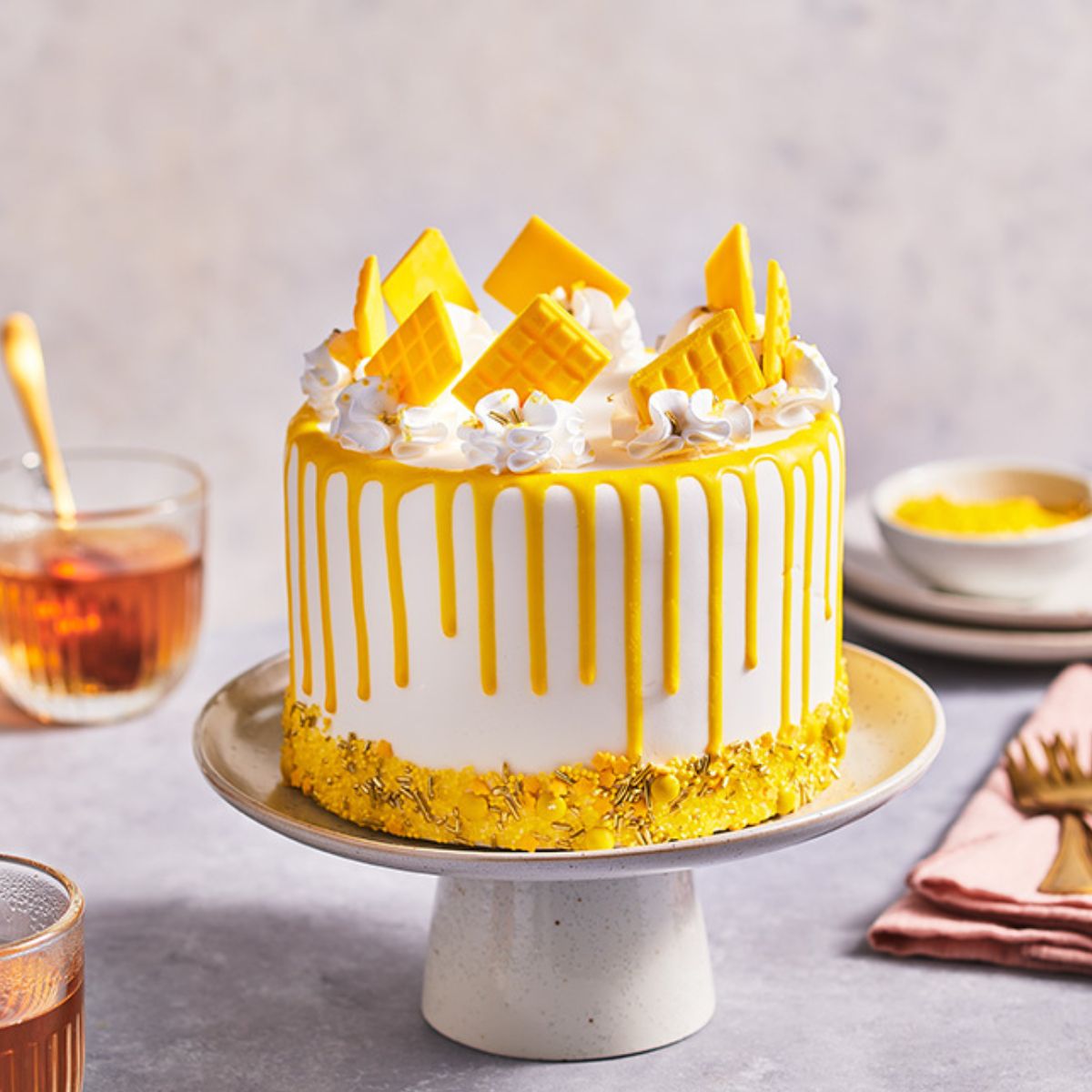 FunCakes Cake Drip Yellow 180 g