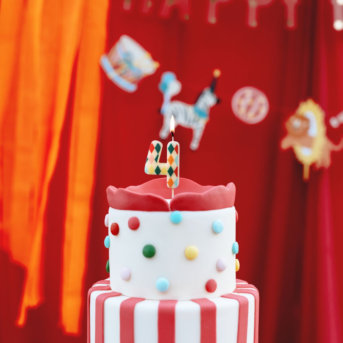 PartyDeco Number Candle 4 Rhombus 5,5 cm