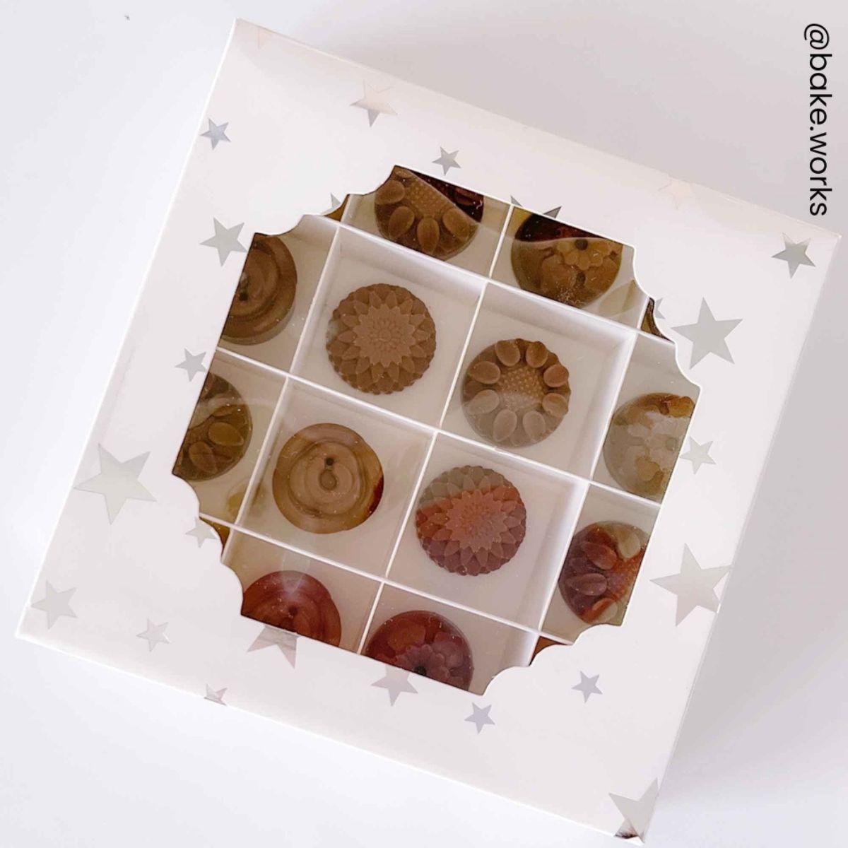 Simply Making Treat Box & Inserts Silver Stars 16 Cavities pk/5
