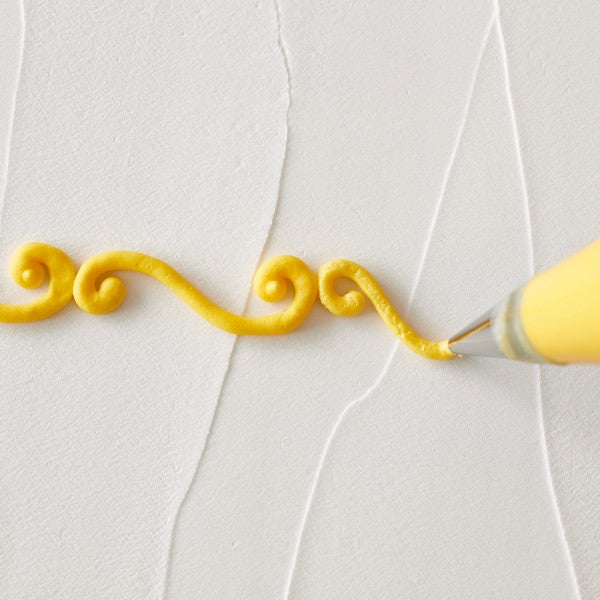 Wilton Decorating Tip #004 Round